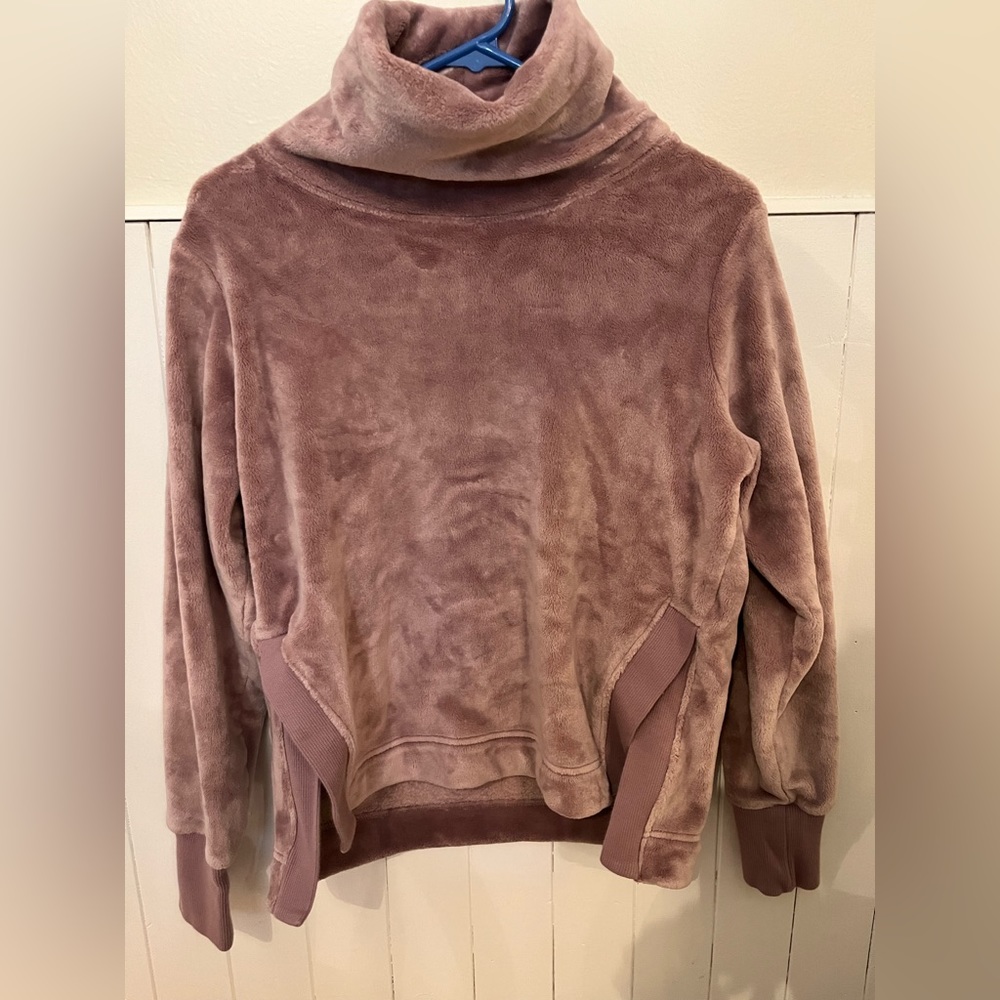 Athleta fleece pullover